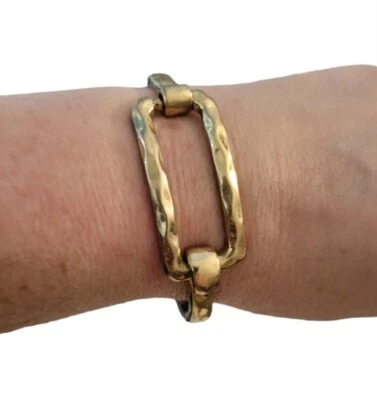 Pomina Goldtone 锤形金属袖口手链 2.75  — 第 1/4 张图片