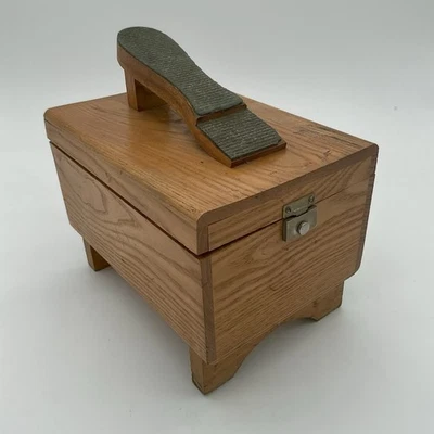 Caja de madera Keystone Shine-Aid vintage para zapatos 10,5" x 5,25" x 7,5" Foto 1 de 4