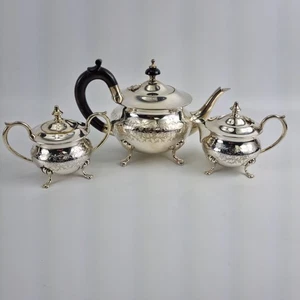 vintage engraved silver plated teapot sugar bowl & creamer - Picture 1 of 17