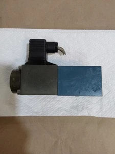 BOSCH 0-831-006-048 Directional Valve 24VDC 0,8A 00805 462 - Picture 1 of 3