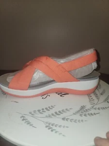 CLARK'S Women's Comfortable Orthopedic Arch Support Shoes Coral color - Picture 1 of 6