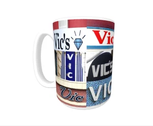 Taza/taza de café VIC con el nombre en fotos reales de letreros - Imagen 1 de 3