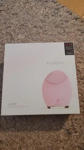 Foreo Elektrische Gesichtsreinigung/ Massagebürste - Bild 1 von 3