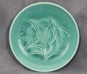 Piatto Susie Cooper primi anni '30 firmato Celadon verde 7,5" inciso floreale - Foto 1 di 5