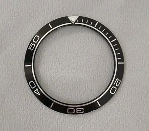 Inserto lunetta metallo nero 41,5 mm Omega Divers Watch Seamaster Planet Ocean - Foto 1 di 9