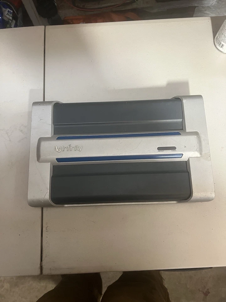 infinity amplifier - Image 1 of 4