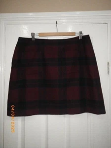 HOBBS BURGUNDY/NAVY CHECK PART WOOL FULLY LINED MINI SKIRT TRUE 2 SZ 16 X L19 - Picture 1 of 5