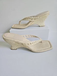 Dolce Vita Nullah Raffia Thong Slip On Wedge Sandals Shoes Natural Beige 11 - Picture 1 of 14