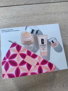 CLINIQUE Moisture Megastars Hydrating Skincare Set. - Picture 1 of 6
