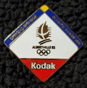 Spilla KODAK 1992 Albertville Giochi Olimpici Invernali Sponsor 92 Versione Rara - Foto 1 di 2
