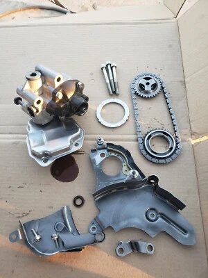 JF011E RE0F10A BOMBA DE TRANSMISIÓN CVT MONTAJE OEM 2012 Nissan Altima 2,5 L  Foto 1 de 4