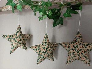 * Weihnachten * Deko * 3 Selbstgenähte Sterne * Blätterranke Rot Grün * - Bild 1 von 3