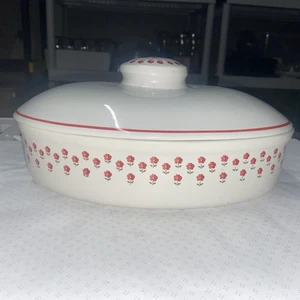 Nelson McCoy LA Red Oval 1.5 Quart Covered Casserole - Picture 1 of 10