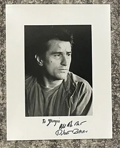 ROBERT DeNIRO SECRETARIAL SIGNED 8x10 PHOTO RAGING BULL GOODFELLAS - Picture 1 of 2