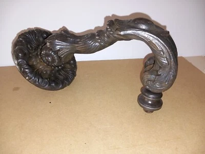 exceptionnel heurtoir ancien en fonte avec son clou de frappe d'origine - Photo 1/4