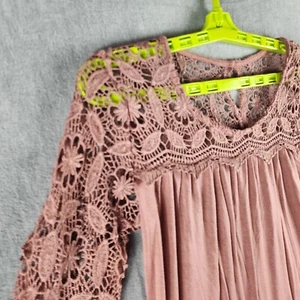 Kate & Mallory Woman Top XS Pink Tunic Blouse Bell Sleeve Lace Crochet Babydoll - Picture 1 of 15