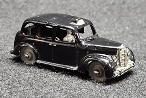 Budgie No. 13 Austin Taxi Cab - Picture 1 of 9