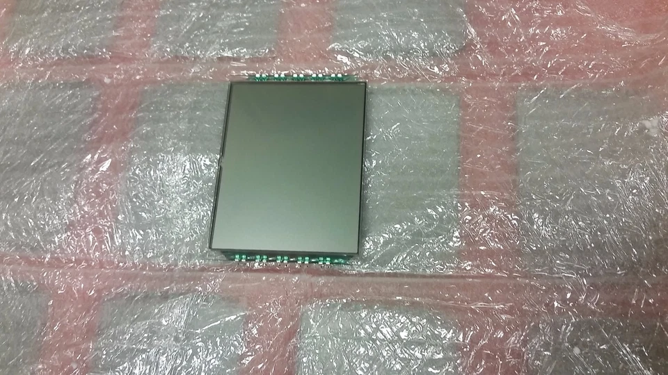 Pantalla LED de 7 segmentos LUMEX LCD-S101D22TR, InfoVue, 1, 56 mm Foto 1 de 1