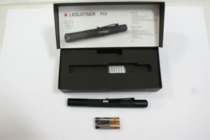 LED Lenser P4X, Lampe inkl 2 Batterien , Zweibrüder , 500747, Neu OVP, GTÜ