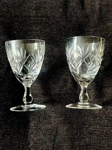 2x Mid Century Sherry Kristall Gläser. Criss Cross & Dots. Stil "Edinburgh"  - Bild 1 von 3