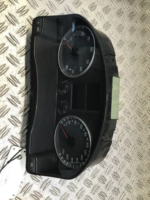 Tacho VW Golf V (1K) 1.4 TSI 103kW 140PS 1K0920851F Kombiinstrument - Bild 1 von 3
