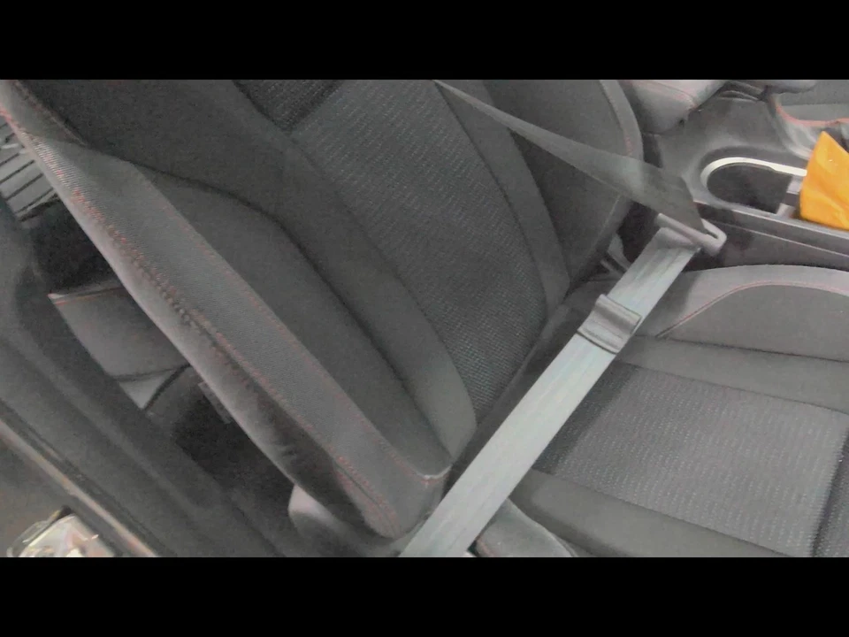 Used Front Right Seat Belt Front fits: 2018 Subaru Impreza passenger retractor F - Image 1 of 4