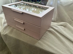 WOLF Medium Pink Blush Jewelry Box With Window And LusterLoc(TM) - Picture 1 of 9