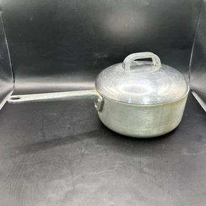Olla de aluminio fundido Foreverware de 1 cuarto con tapa cacerola todo metal vintage - Imagen 1 de 6