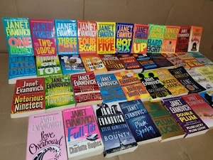 Lot of 10 JANET EVANOVICH STEPHANIE PLUM BARNABY HAWKINS Books PAPERBACK*RANDOM* - Picture 1 of 9