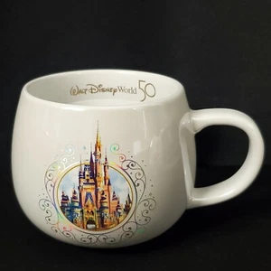 Taza de café iridiscente castillo de Cenicienta Walt Disney World 2021 50 aniversario - Imagen 1 de 2