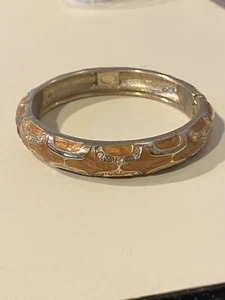 Costume Jewelry-BRACELET: BEAUTIFUL BRILLIANT ORANGE With Gold And Silver Tones - Picture 1 of 6