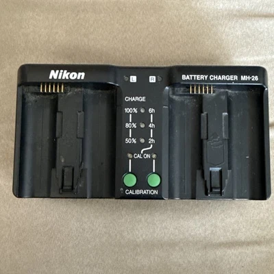Cargador de batería original Nikon MH-26 Foto 1 de 4