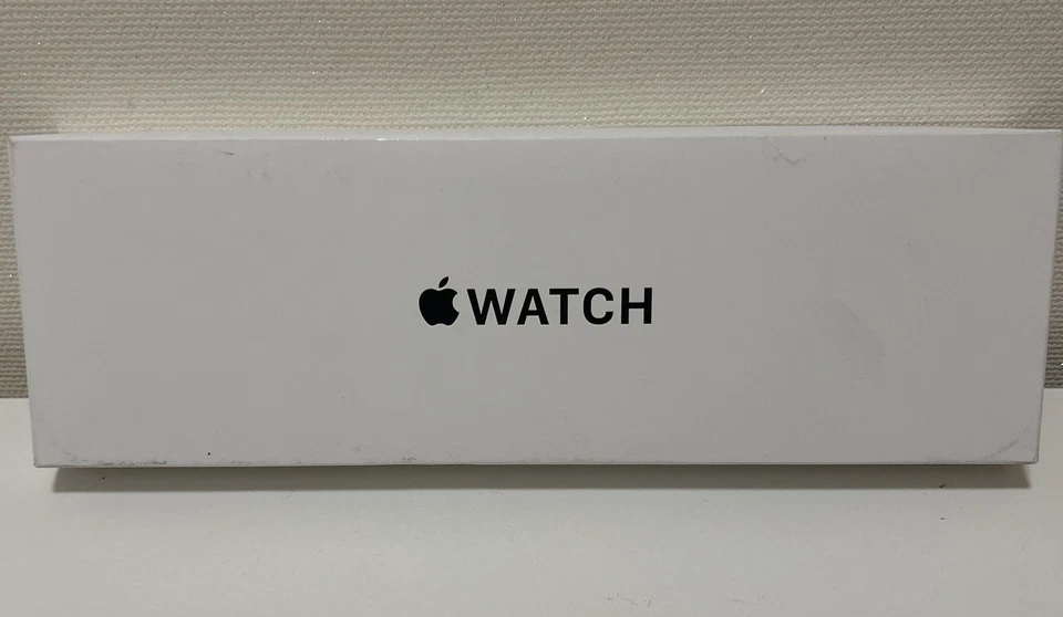 Apple Watch SE GPS 44mm Alu Mitternacht Sportarmband Mitternacht - M/L - Bild 1 von 2