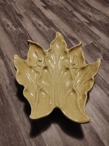 Vintage Large Leaf Shaped Ashtray - Picture 1 of 3