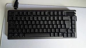 ASUS ROG Azoth Extreme 75% Gaming Tastatur, Mechanische ROG NX-Snow-Switches ... - Bild 1 von 3