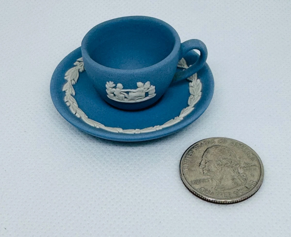 中国古玩古銅鳥置物　ケース付　733g高12.5㎝　東Y7-0702⭐︎2Fトヒオ 隠れた名品ベスト5 《鳳鳥銜環青銅薫形器（ほうちょうかんかんせいどう