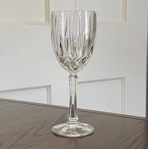 Bicchiere da vino Gorham Crystal Regalta 7 3/4" cristallo ~ Prodotto nel 1997-1999 - Foto 1 di 11