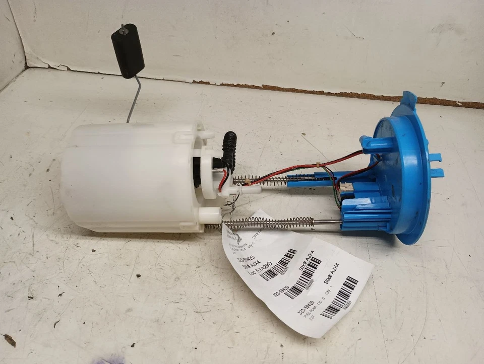 Bomba de combustible Volkswagen Tiguan 2012 2,0 L 4333224 Foto 1 de 4