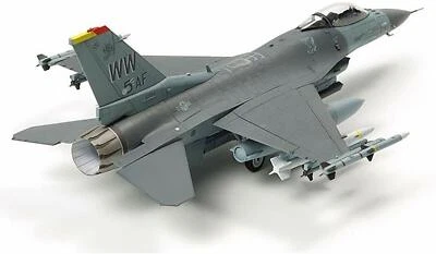 Tamiya 1/72 Warbird Collection No.88 US Air Force Lockheed Martin F-16CJ JDMPS - Immagine 1 di 2
