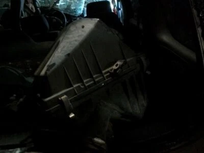 AIR CLEANER 6 CYLINDER VIN E 4TH DIGIT FROM 10/01 FITS 02 FRONTIER 137237 - Image 1 of 4