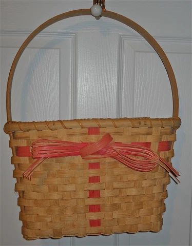 Handmade Traditional White Oak Carry/Hanging Woven Basket Artist Signed & Dated Cover