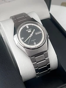 Seiko 5 Automatic 7009-8830 Black Dial Day Date Vintage Watch - Bild 1 von 15