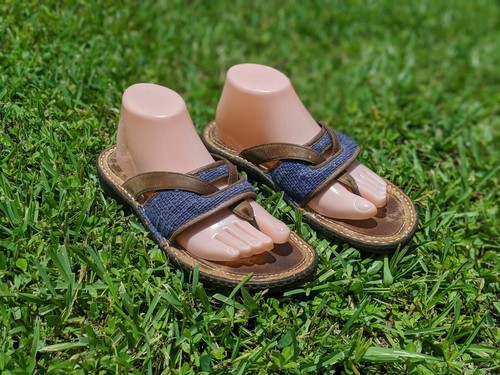 Sandali infradito sherpa UGG Australia Matala 5105 donna 8 pelle marrone blu