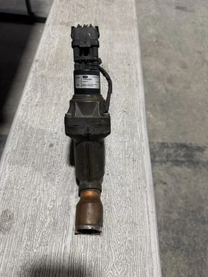 Danfoss AKV10-7 Electronic Expansion Valve 034G0742 12V DC for Carrier - Image 1 of 2