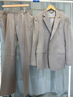 Traje Burberry London, EU52L, Gris con Rayas, Hecho en Italia Foto 1 de 4