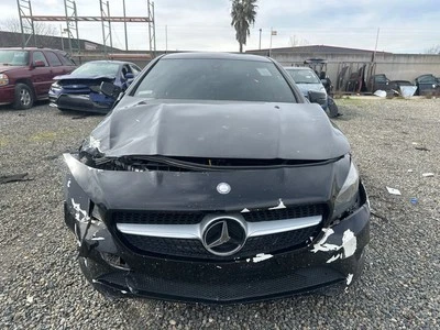 DRIVER KNEE AIR BAG 1768601302 2014-2019 MERCEDES-BENZ CLA250 Foto 1 de 4