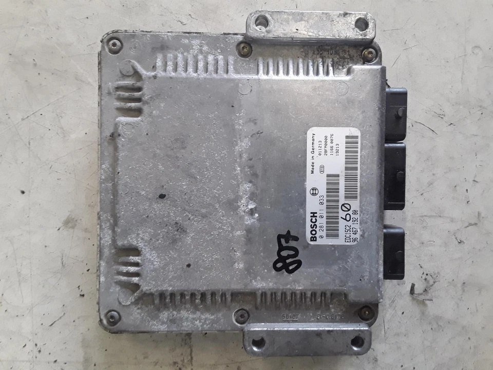 CENTRALINA MOTORE ECU PER PEUGEOT 807 1° Serie 0281011033 Benzina (02>08) - Immagine 1 di 1