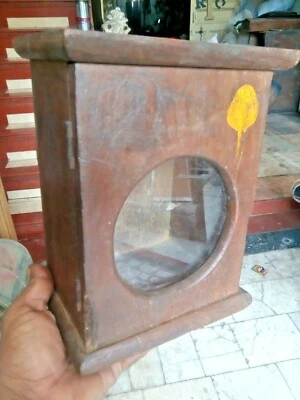 Vitrina pequeña vintage de madera hecha a mano antigua | Caja de reloj | Multiusos Foto 1 de 4