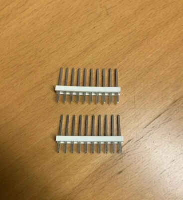 Methode 3160-1-1-10-05 10pos White Pin Header (2pcs = 1 lot) - Image 1 of 2