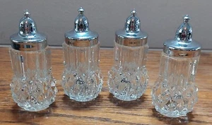Vintage Set (2) Indiana Glas? Diamant Punkt Muster Salz & Pfefferstreuer mit Deckel - Bild 1 von 24